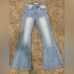 Super cute flare KanCan jeans!!!